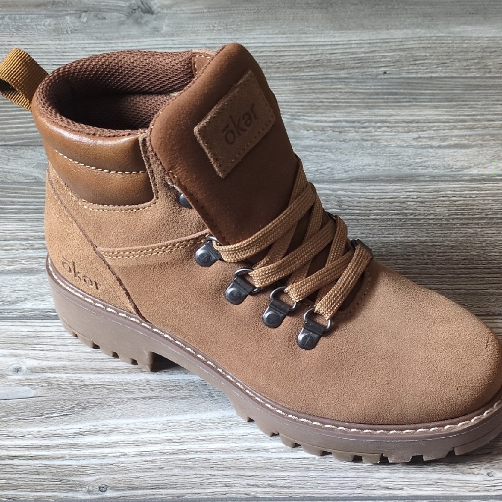 OKER Brown Chestnut Suede Rachel Boot Size 6 NWT